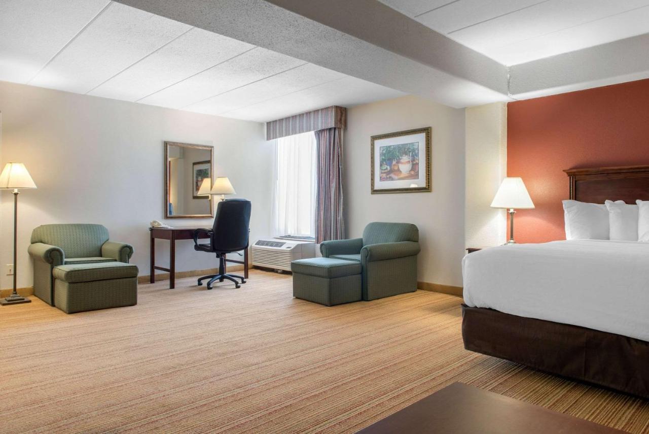Clarion Hotel إنديانابوليس المظهر الخارجي الصورة
