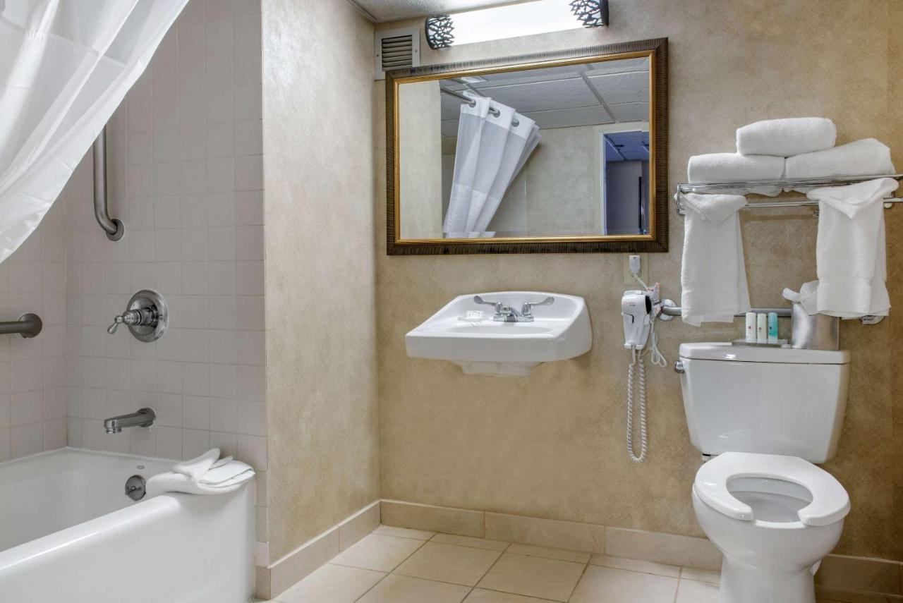 Clarion Hotel إنديانابوليس المظهر الخارجي الصورة