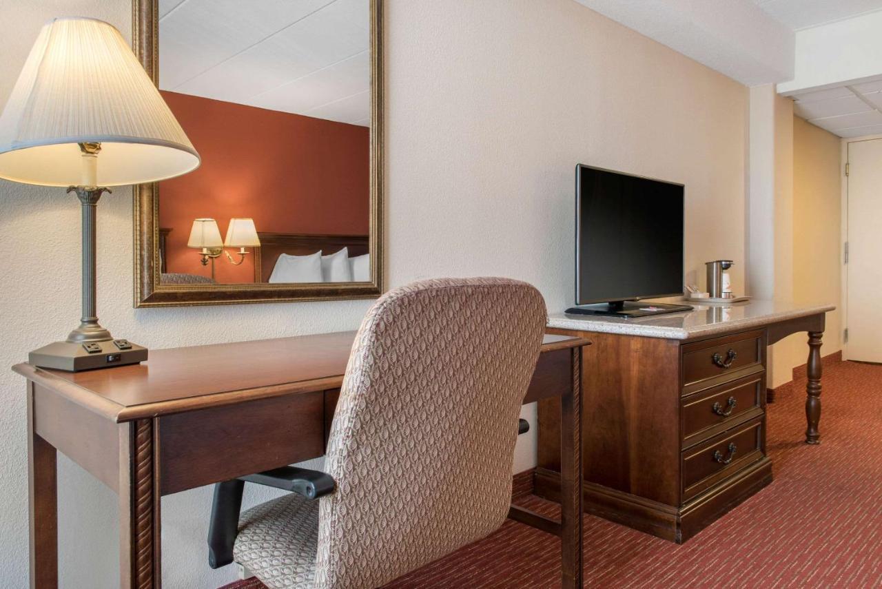 Clarion Hotel إنديانابوليس المظهر الخارجي الصورة